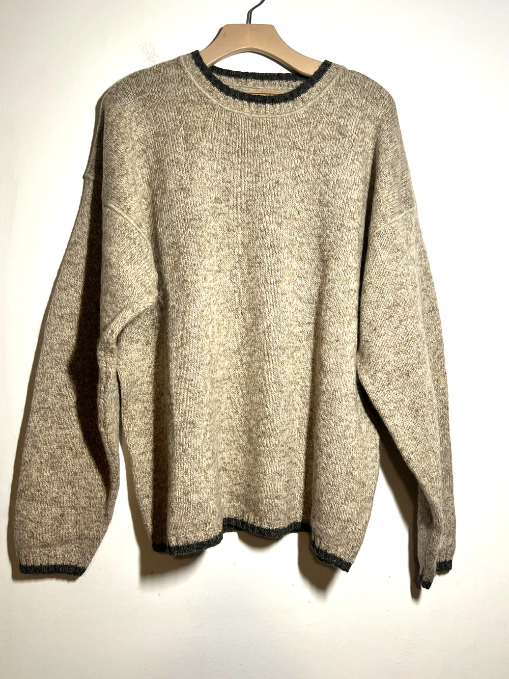 VTG Woolrich Men's EUC Oat Mix Tan Wool Crewneck Pullover Sweater XL